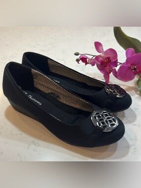 Chinese Laundry Faux Suede Black Slip On Flats Ballerina 8.5